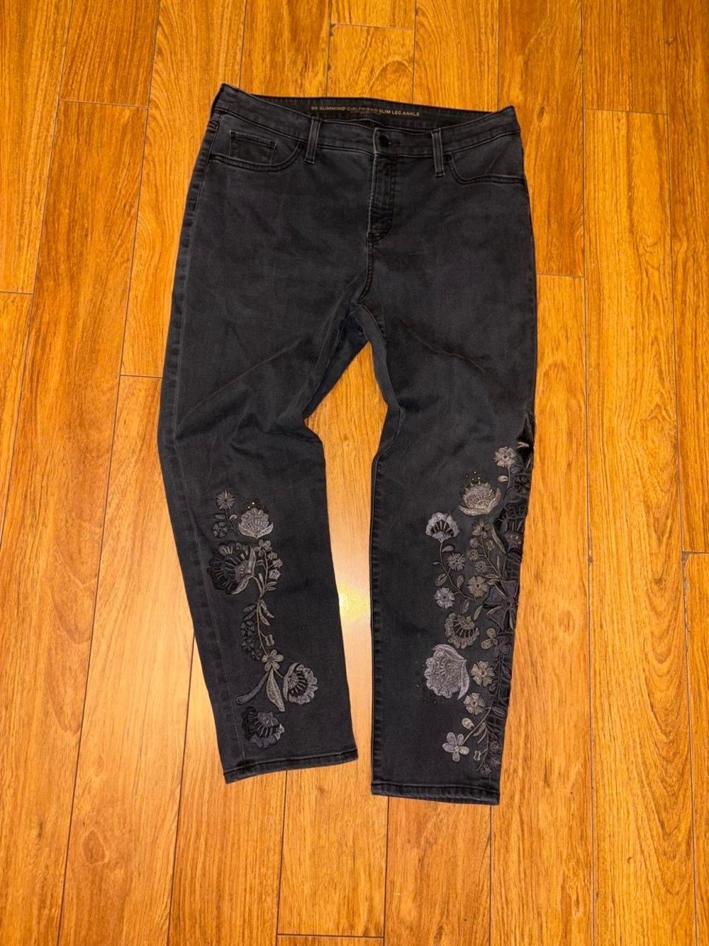 Black Y2K floral embroidered jeans with sequins